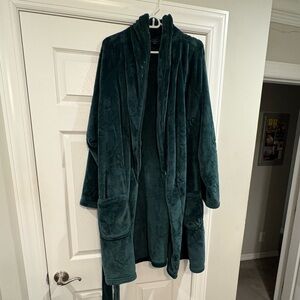 Victorias Secret Dark Green Plush Robe